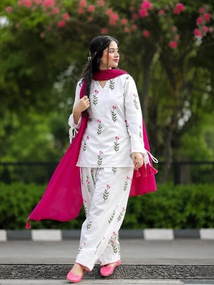 Women White Short Kurti Set