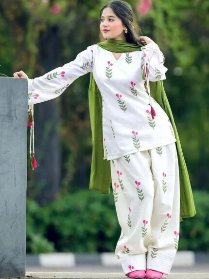 Women White Short Kurti Set