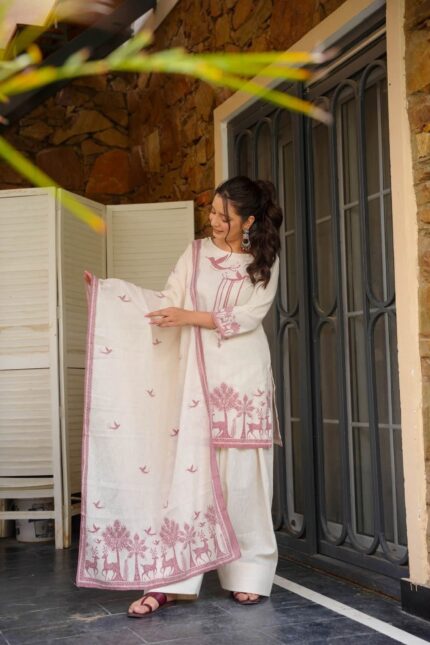 Women White Khadi Cotton Kurta Set