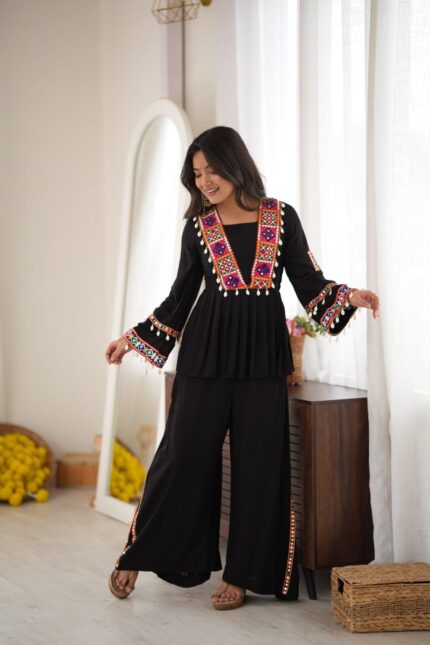 Women Stunning Black Navratri Outfit