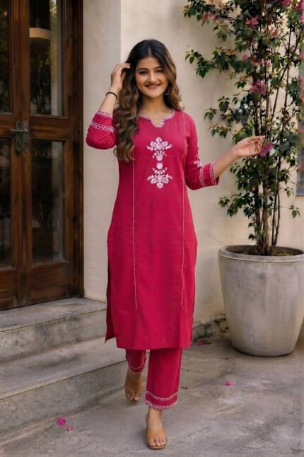 Women Thread Embroidered Cotton Kurta Set